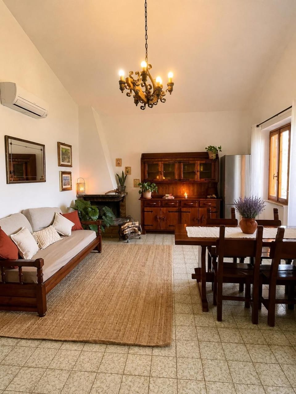 Villa Eleri A hidden Lake Retreat Near Rome Villa in Lazio