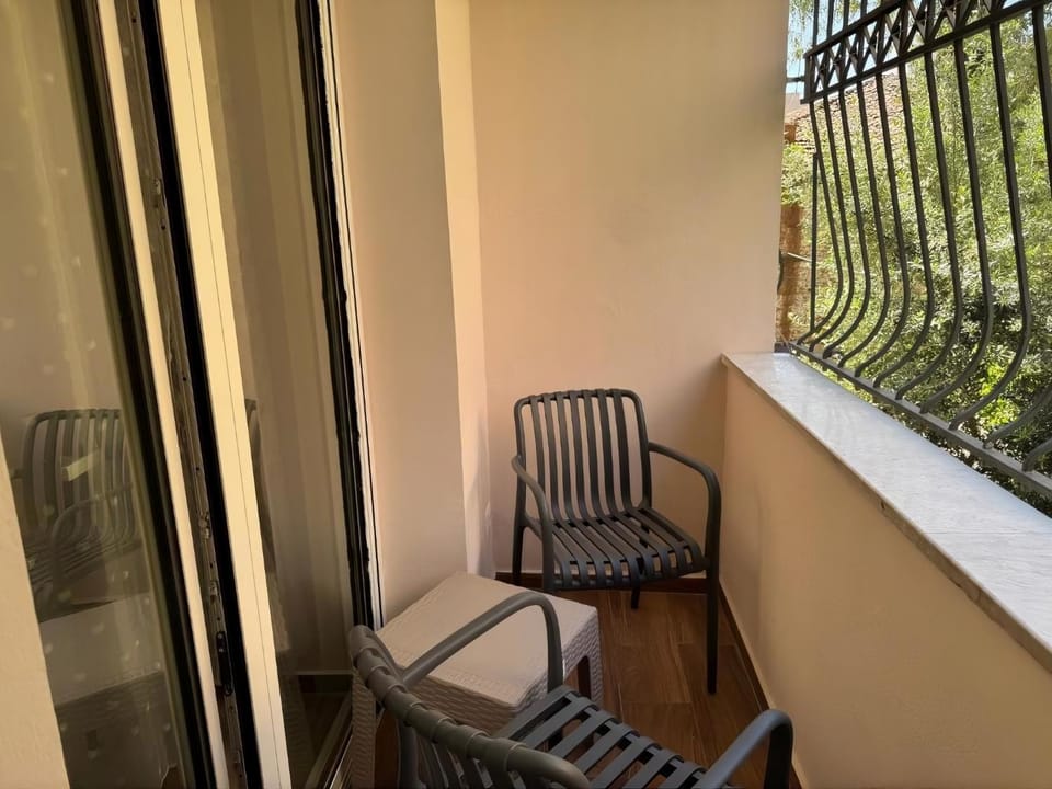 Property building, View (from property/room), Balcony/Terrace
