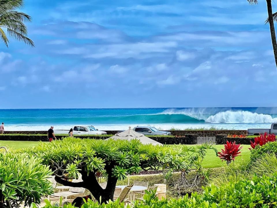 Oceanfront Paradise Poipu Sunsets Stunning Pool & Views House in Poipu