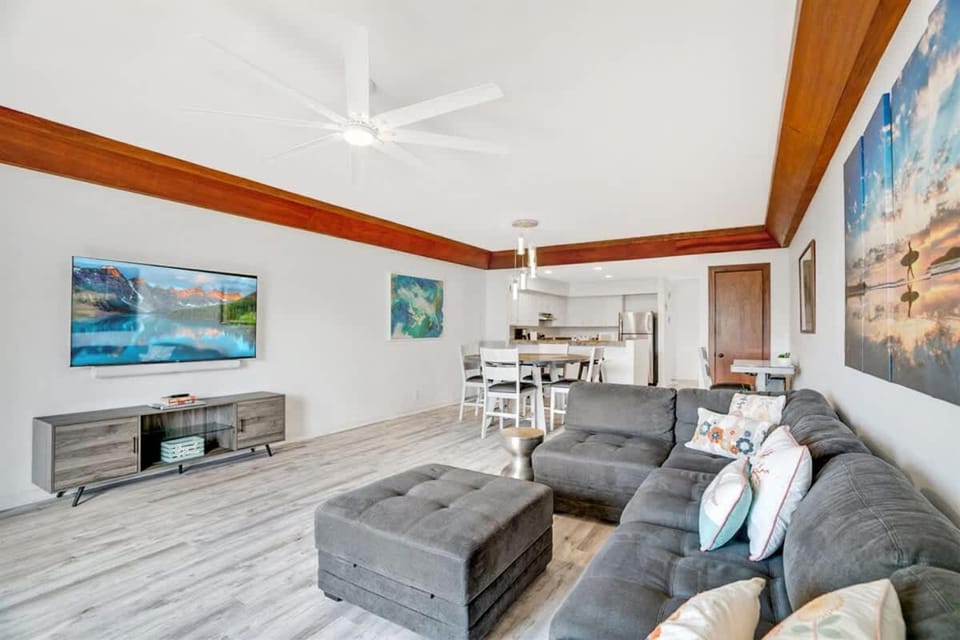 Oceanfront Paradise Poipu Sunsets Stunning Pool & Views House in Poipu