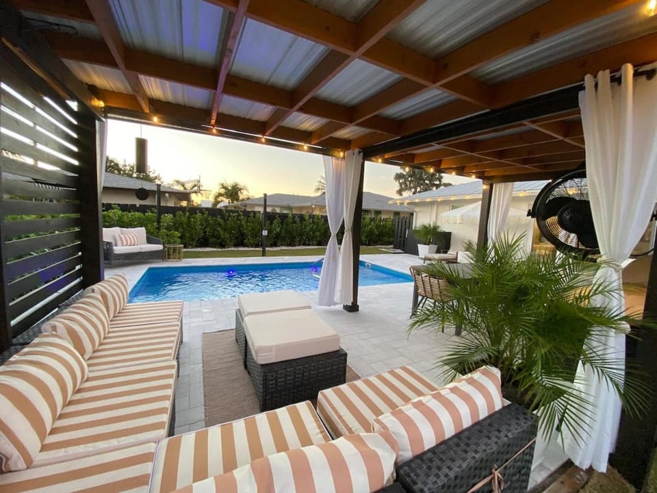 Patio, Living room, Swimming pool