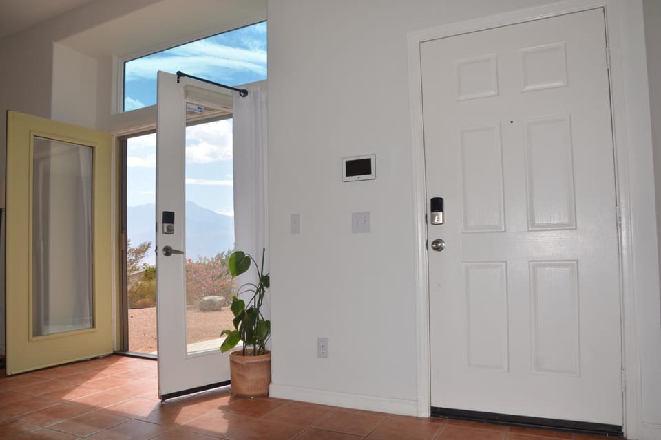 Mountain View Santa Fe Villa with Private Spa, Heated Pool by Joshua Tree Villa in Desert Hot Springs