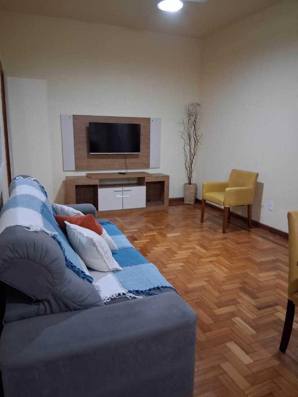 A few steps from the beach and subway in Copacabana Apartment in Rio de Janeiro