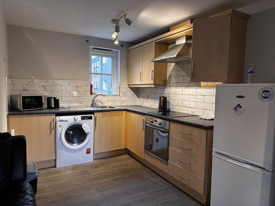 Flat by City centre, hospital and train station Apartment in Burton upon Trent