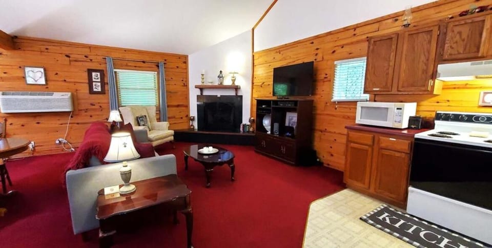 Intimate Log Cabin #2 at Wisteria Cabin in Carroll County