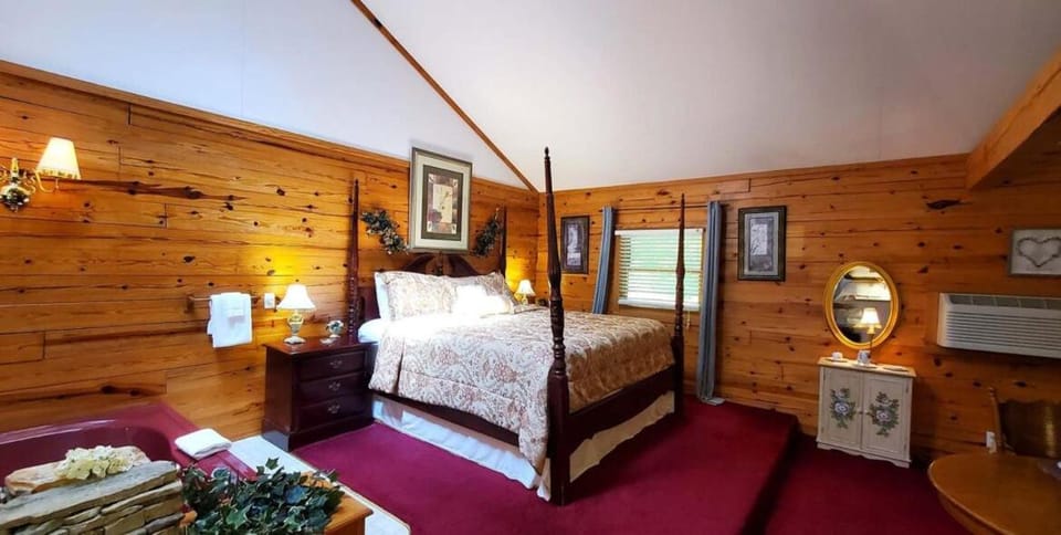 Intimate Log Cabin #2 at Wisteria Cabin in Carroll County