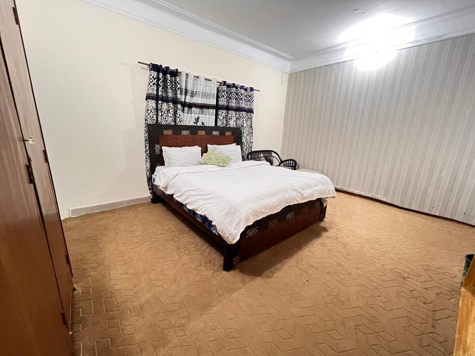 Diwan longues Apartment in Punjab