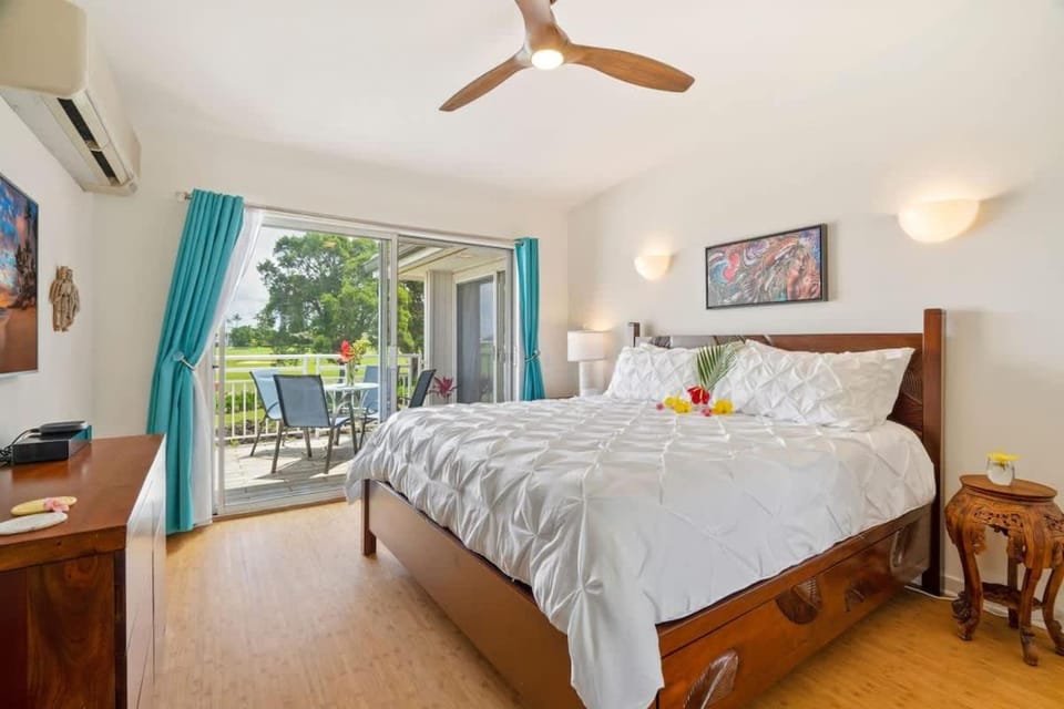 Elegant Sanctuary Pool Spa Golf Views & Massage Chair House in Princeville
