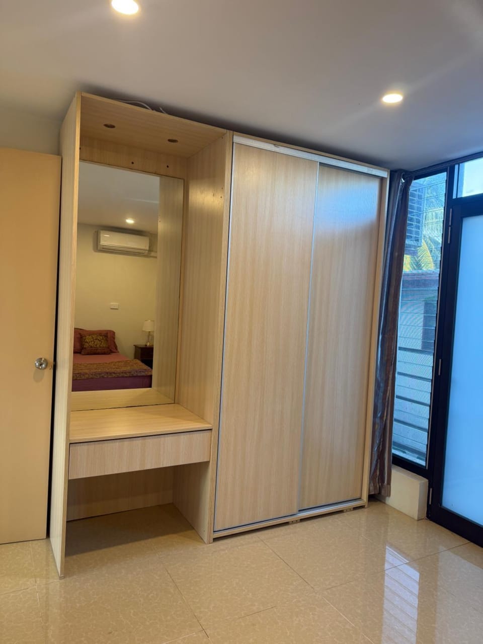 wardrobe