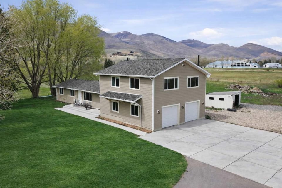 Heber Farmstead Retreat House in Wasatch County