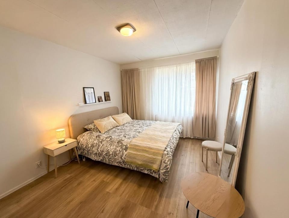 Bed, Bedroom, Garden view, wardrobe
