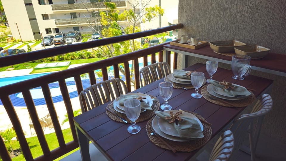 Balcony/Terrace, Dining area, Pool view