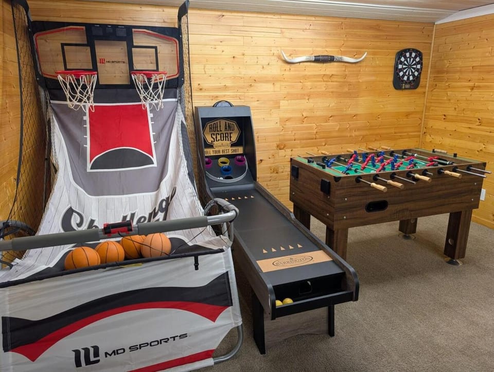 Mystic Valley -Full Game Room House in Shakopee