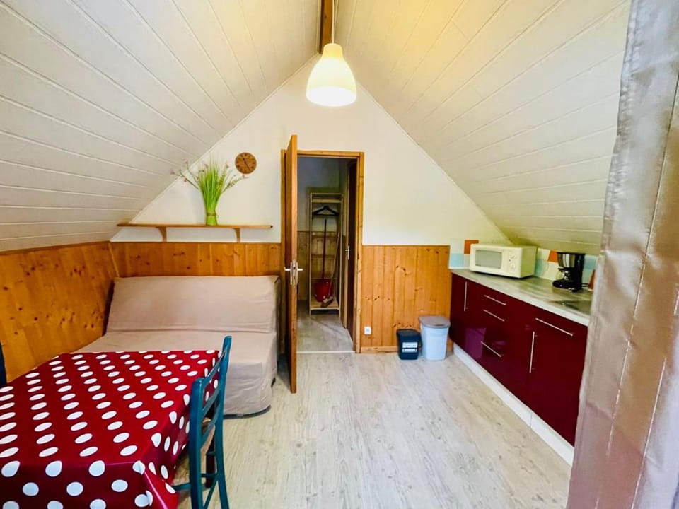 Chalet charmant, animaux bienvenus - 4 pers. - API-1-52-2279 Campground/ 
RV Resort in Occitanie
