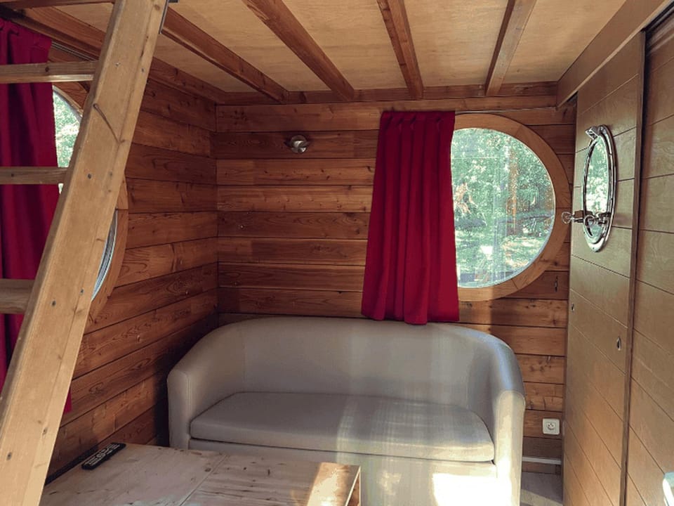 Mobil-home pour 2 pers., animaux admis - API-1-52-2290 Campground/ 
RV Resort in Nouvelle-Aquitaine