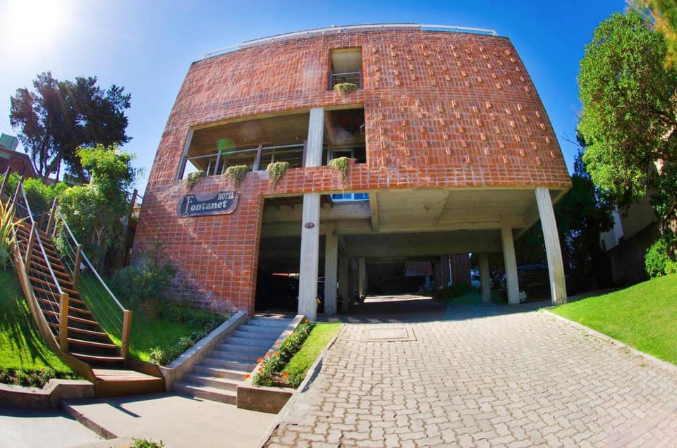 Facade/entrance, Parking