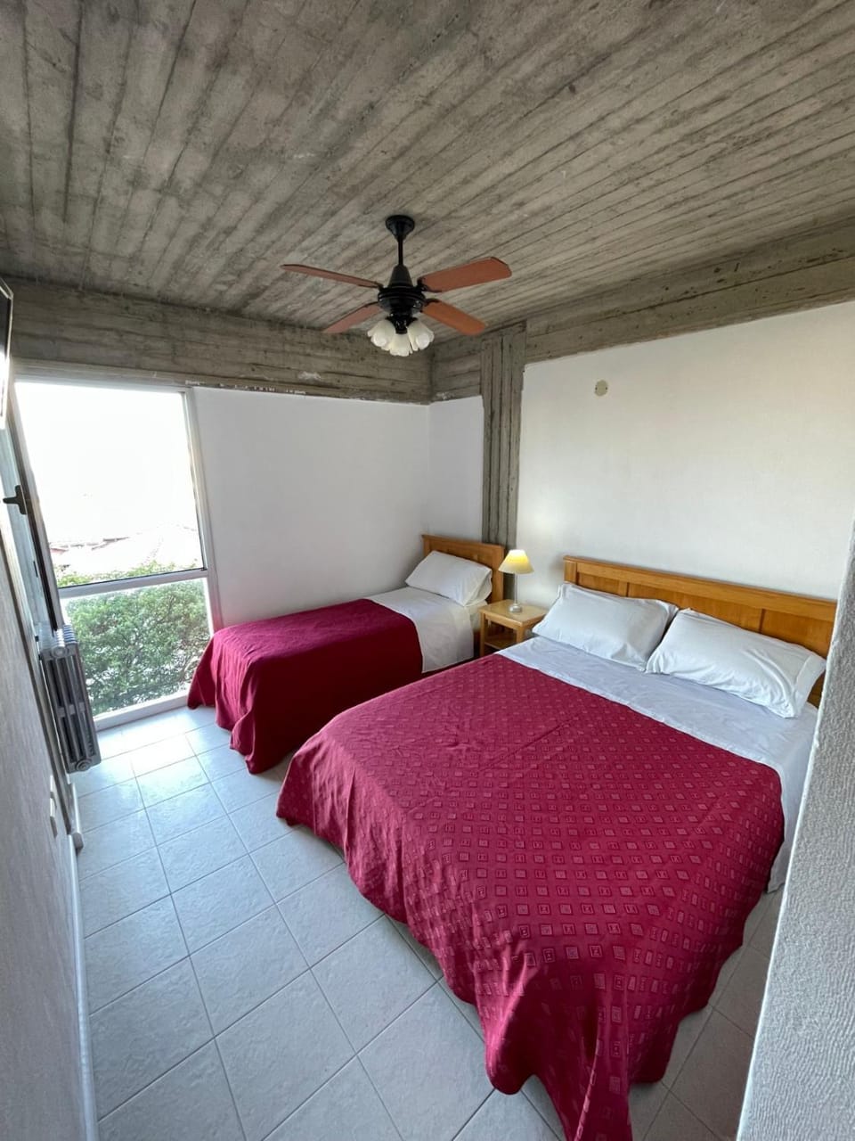 Bed, Bedroom, fireplace