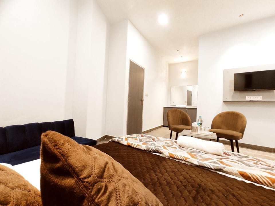THE RITZ HOTEL - Your Smart And Budget Stay Hotel in Ludhiana