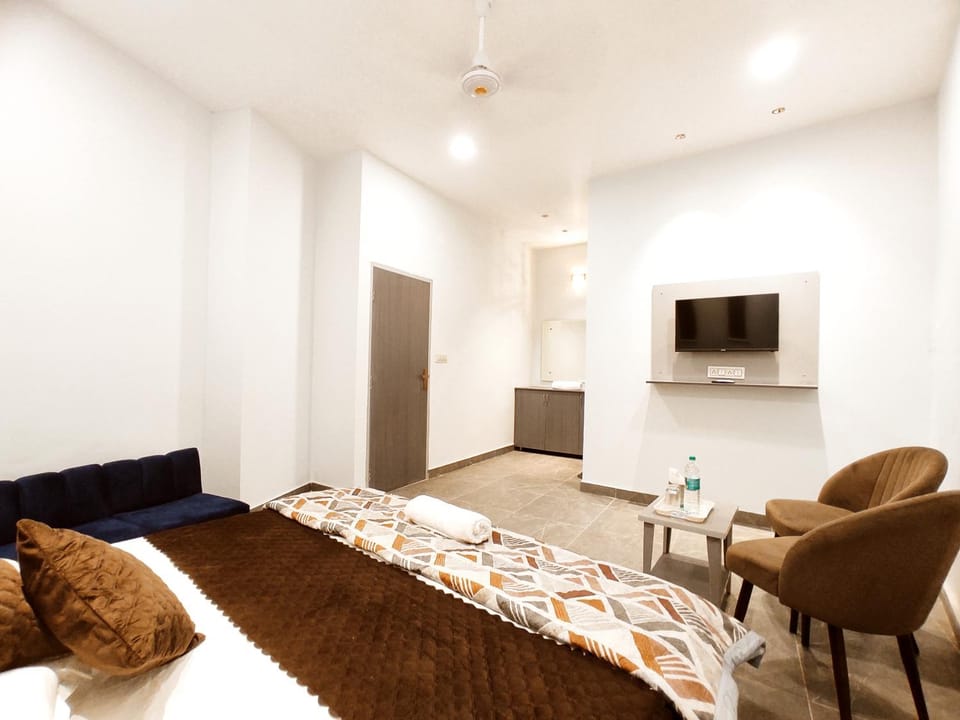 THE RITZ HOTEL - Your Smart And Budget Stay Hotel in Ludhiana