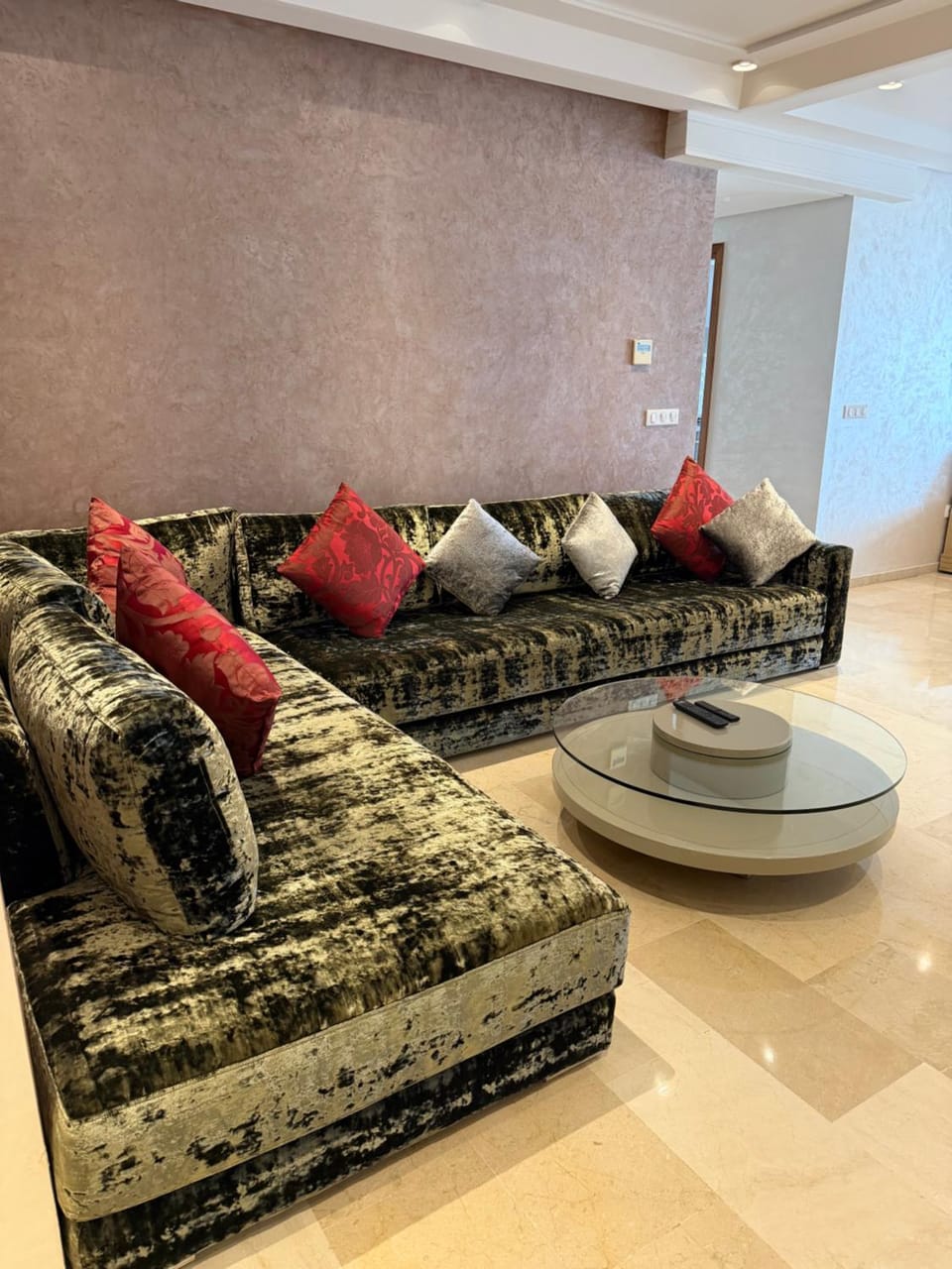 Communal lounge/ TV room, Living room, Seating area