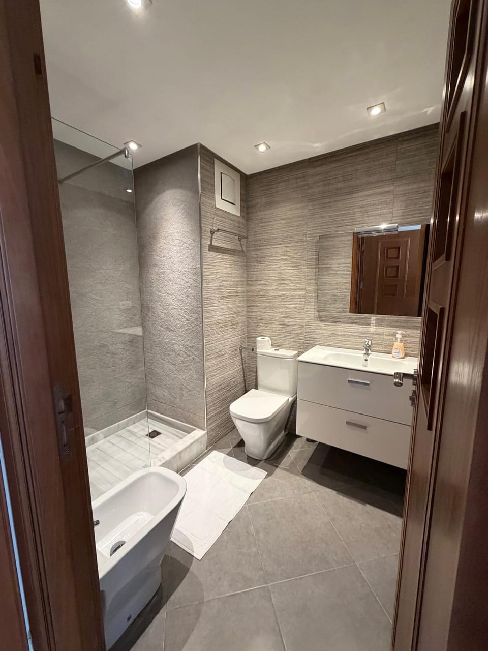 Shower, Toilet, Bathroom, bidet