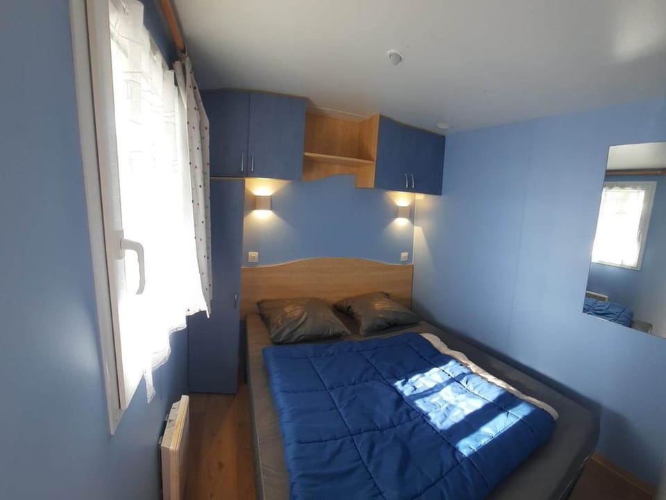 Mobil-home accueillant animaux - 4 pers. - API-1-52-2458 Campground/ 
RV Resort in Perros-Guirec