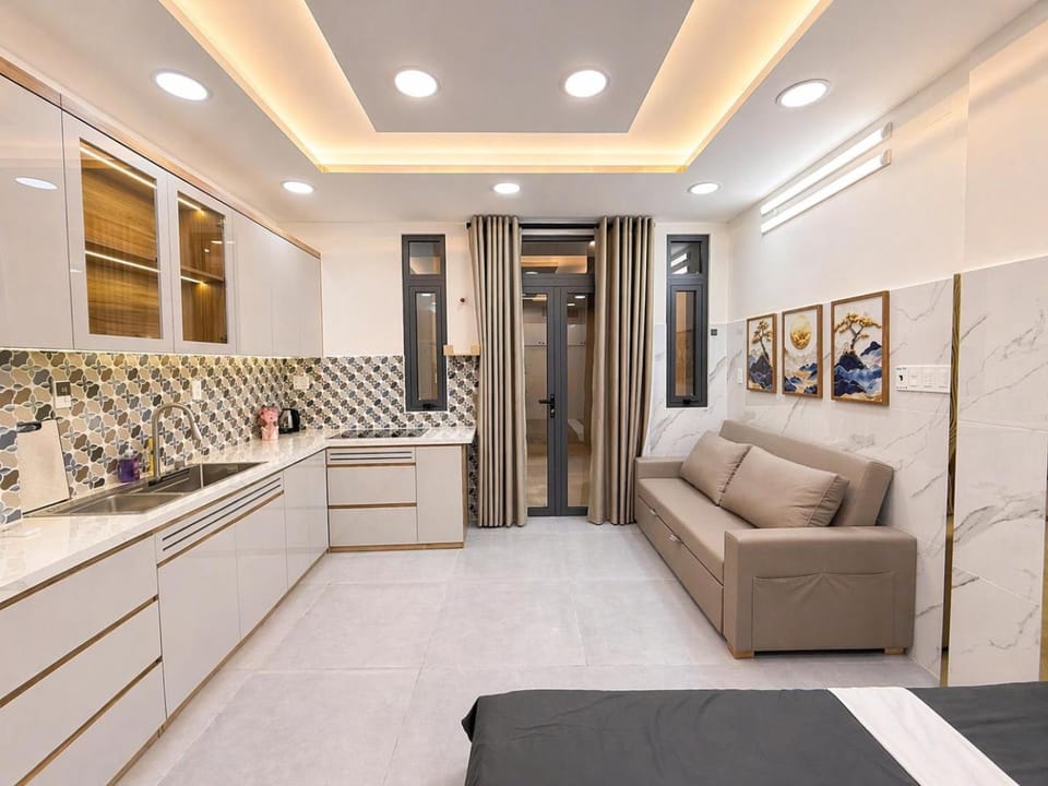 Spacious 2BR Near Saigon Famous Food Street Apartment in Ho Chi Minh City
