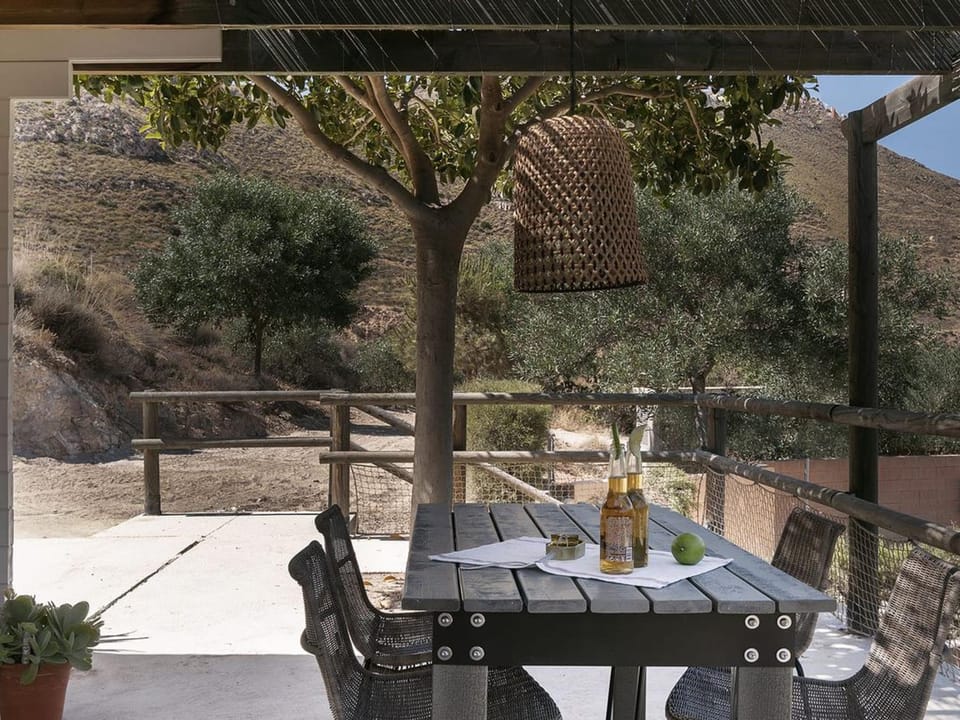 Cabane avec climatisation - 2 pers. - API-1-52-2504 Campground/ 
RV Resort in Comarca Metropolitana de Almería