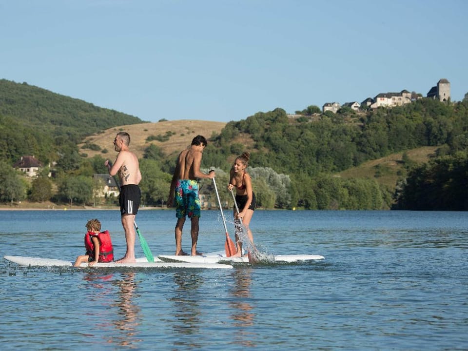 Mobil-home, animaux acceptés - 4 pers. - API-1-52-2519 Campground/ 
RV Resort in Nouvelle-Aquitaine