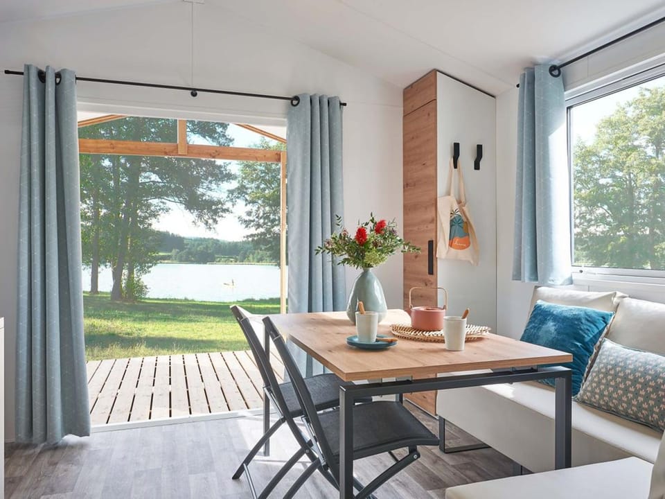 Mobil-home cosy, chien bienvenu - 4 pers. - API-1-52-2520 Campground/ 
RV Resort in Centre-Val de Loire