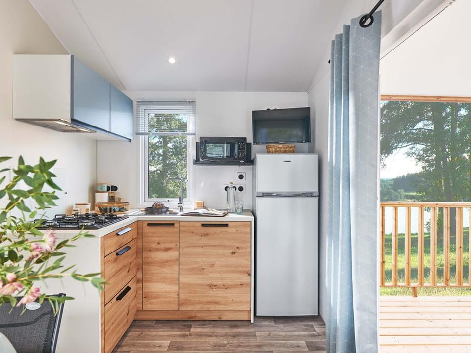 Mobil-home cosy, chien bienvenu - 4 pers. - API-1-52-2520 Campground/ 
RV Resort in Centre-Val de Loire