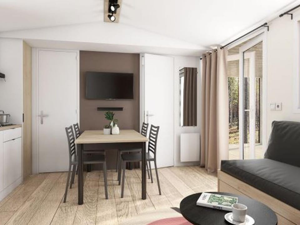 Mobil-home accueillant, animaux acceptés - 7 pers. - API-1-52-2597 Campground/ 
RV Resort in Brittany
