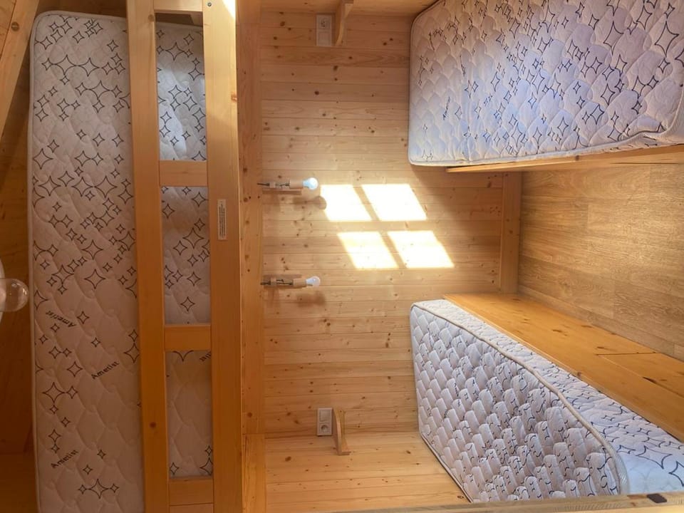 Chalet climatisé, animaux acceptés - 5 pers. - API-1-52-2600 Campground/ 
RV Resort in Nouvelle-Aquitaine
