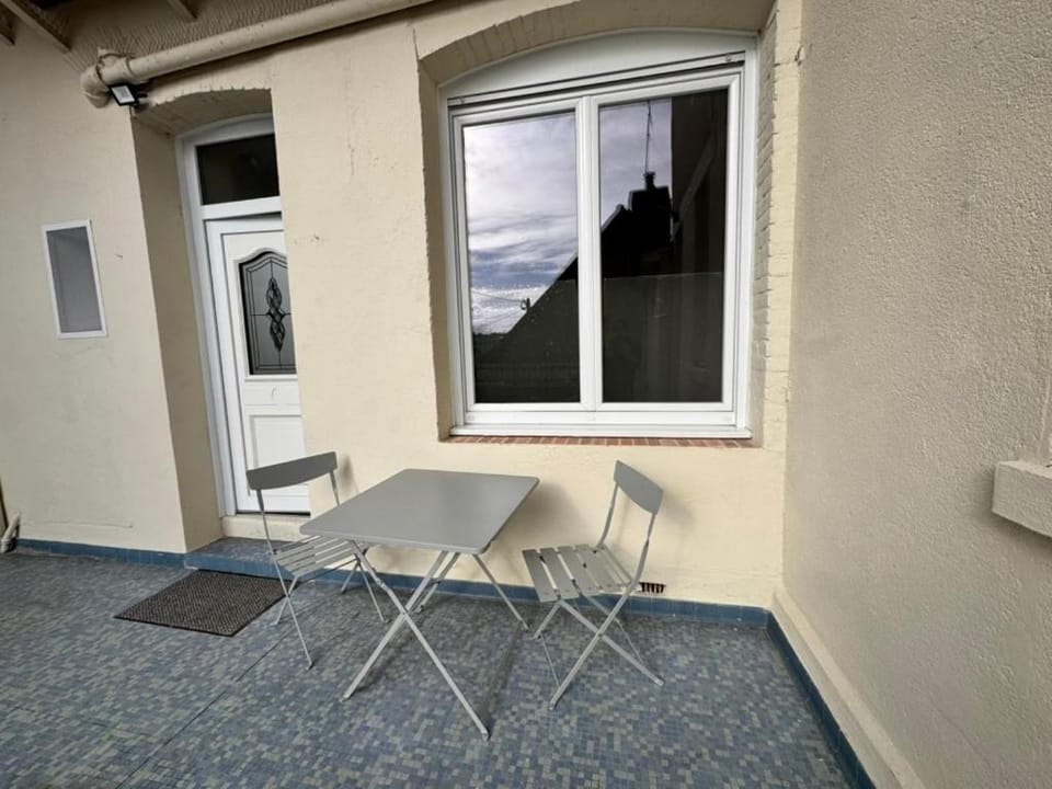 Charmant Appartement 2 pièces avec Terrasse, local vélo Apartment in Pays de la Loire