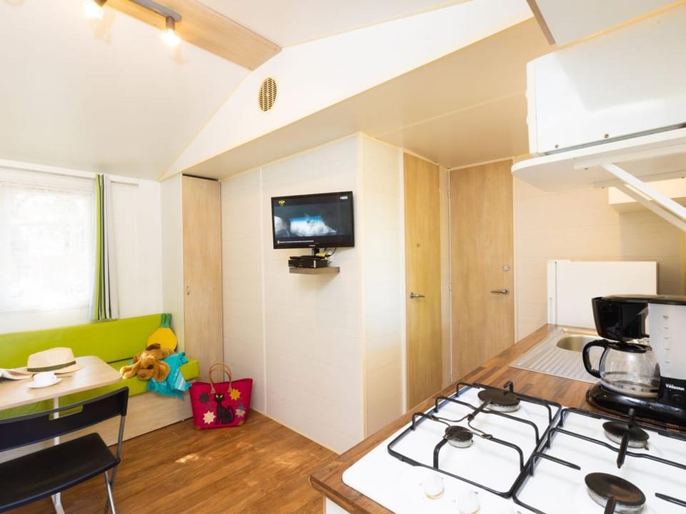 Mobil home clim - 6 pers. - API-1-52-2643 Campground/ 
RV Resort in Occitanie