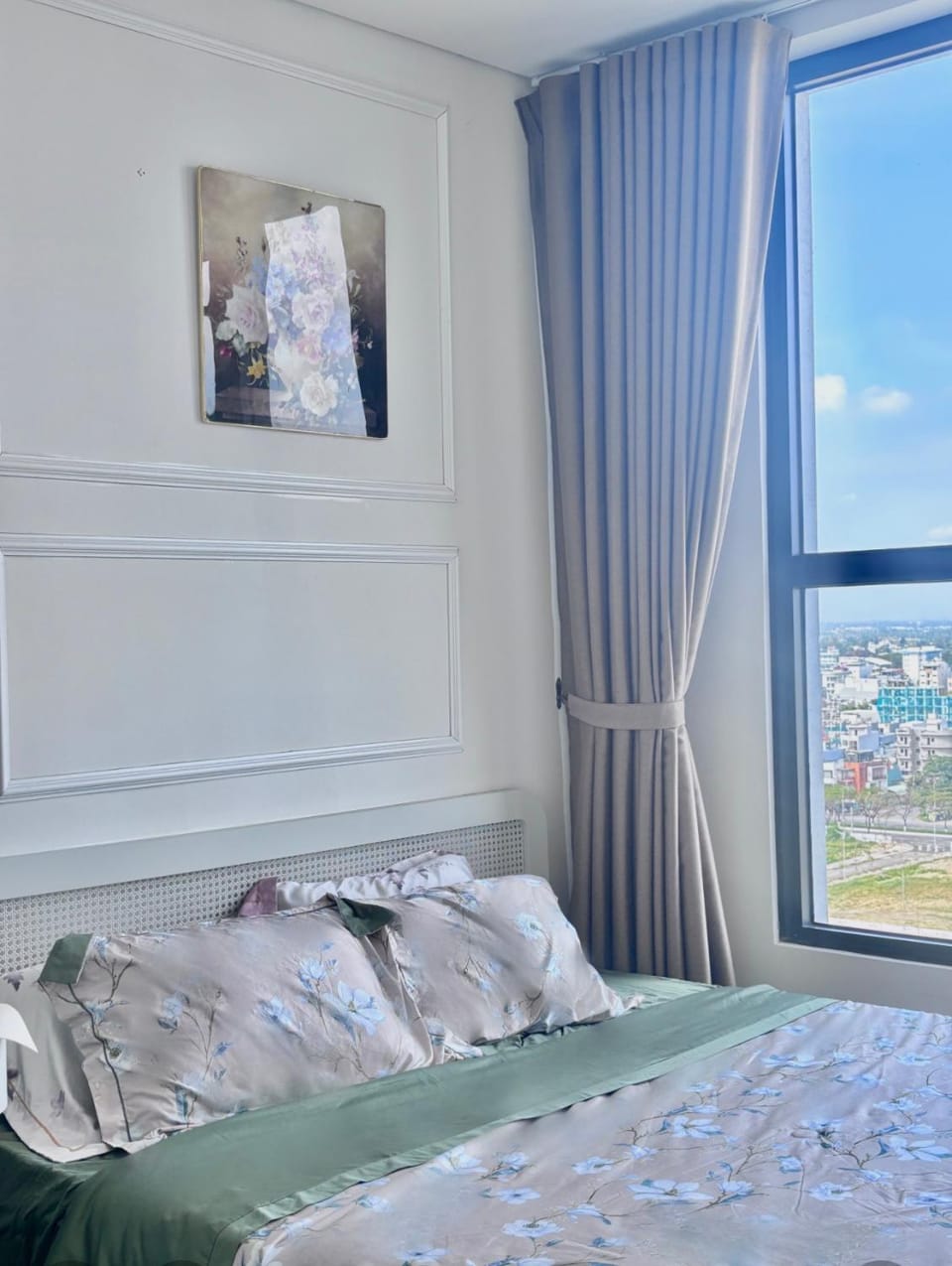 On's Luxury Apartment by the Moutain Vacation rental in Hoa Hai