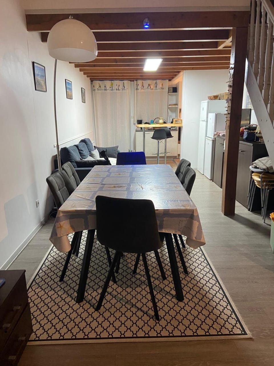Living room, Dining area
