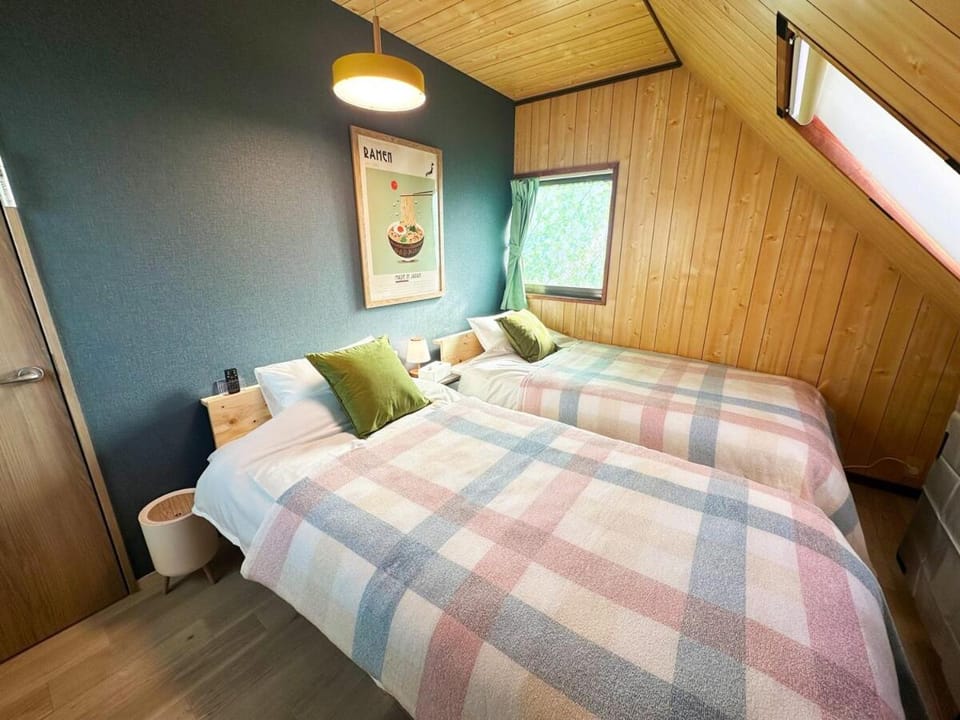 Open Sale, 3 min Sta, Near USJ, Easy Acs Kobe House in Osaka