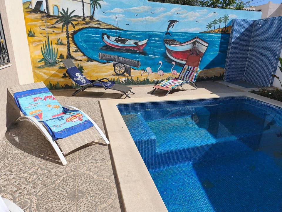 Day, Pool view, Swimming pool, sunbed