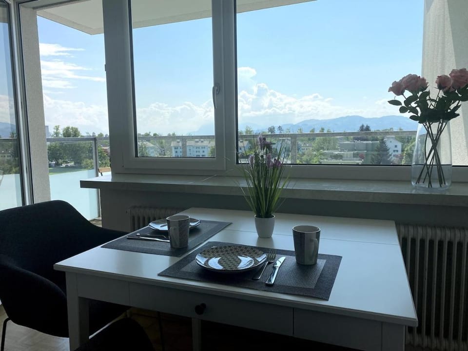 E2 neu renovierte Wohnung mit Aussicht Apartment in Bregenz