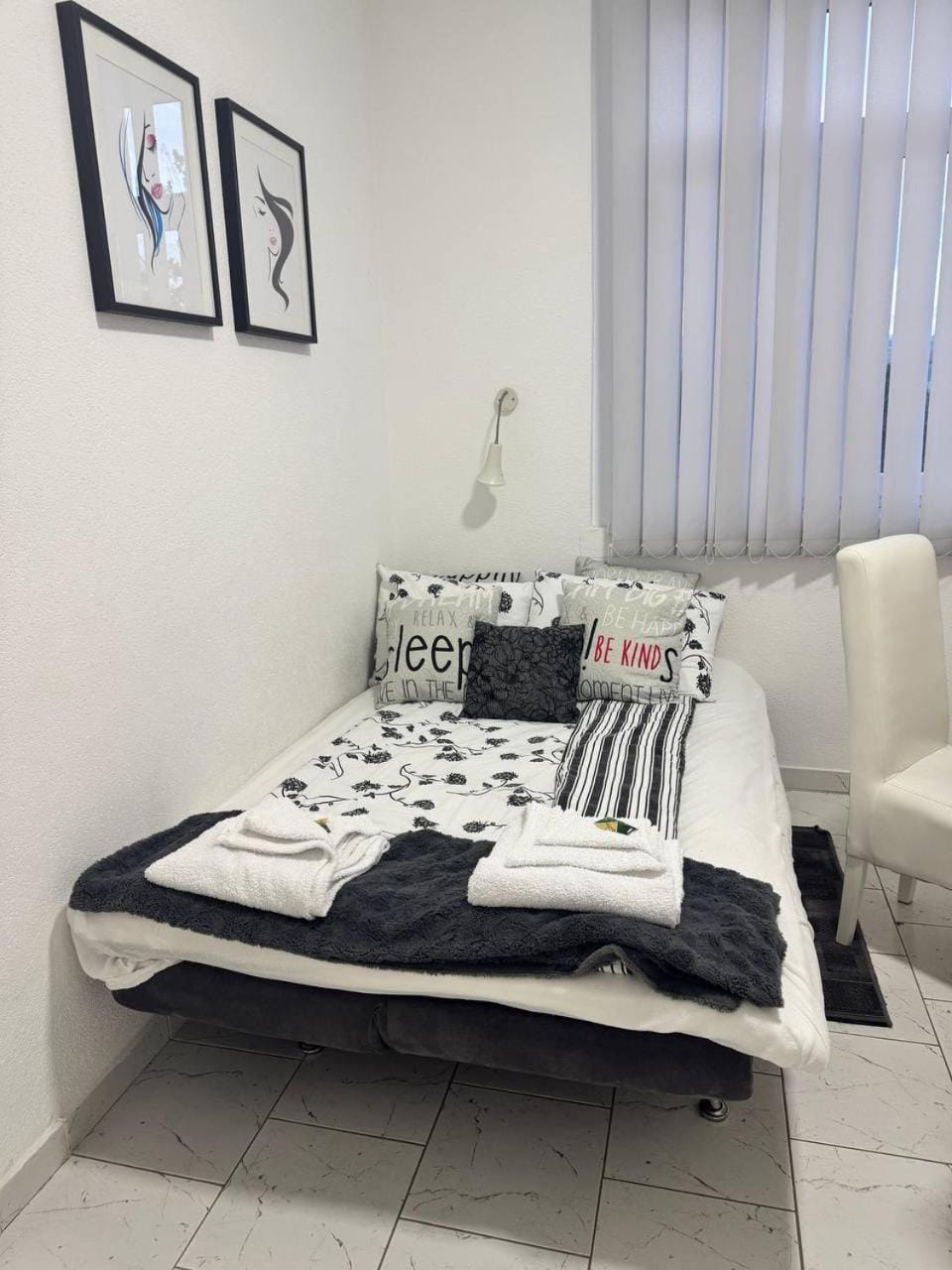 Living room, Seating area, Bedroom
