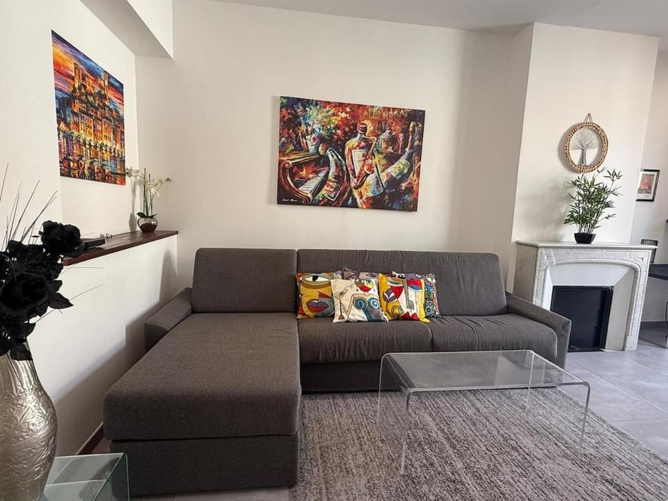 Spacieux T3 pour 6 près de la gare et du palais Apartment in Cannes