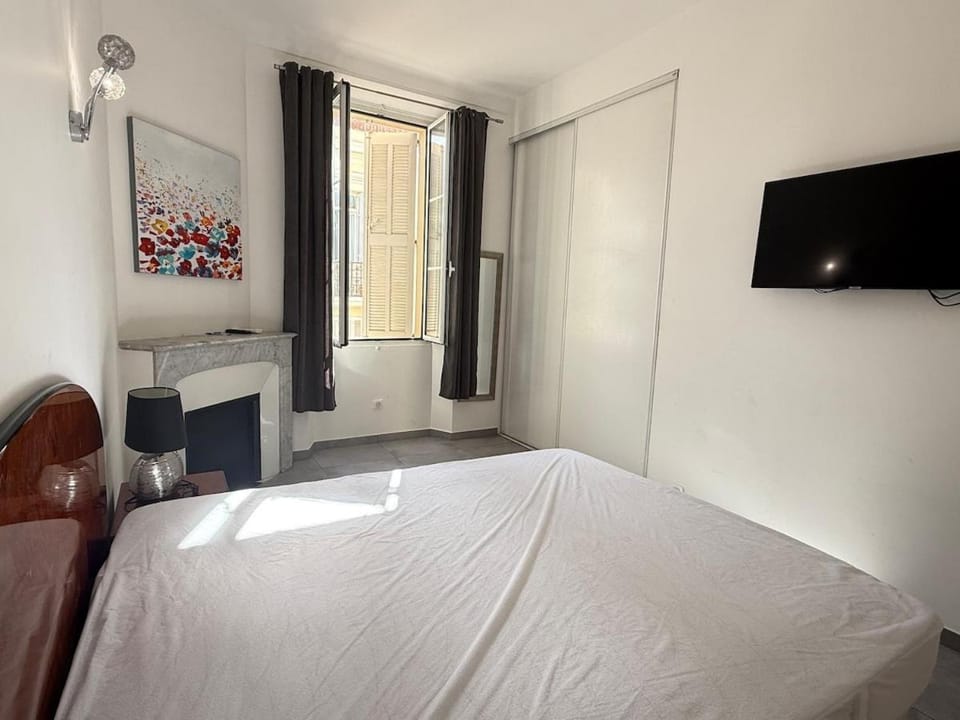 Spacieux T3 pour 6 près de la gare et du palais Apartment in Cannes