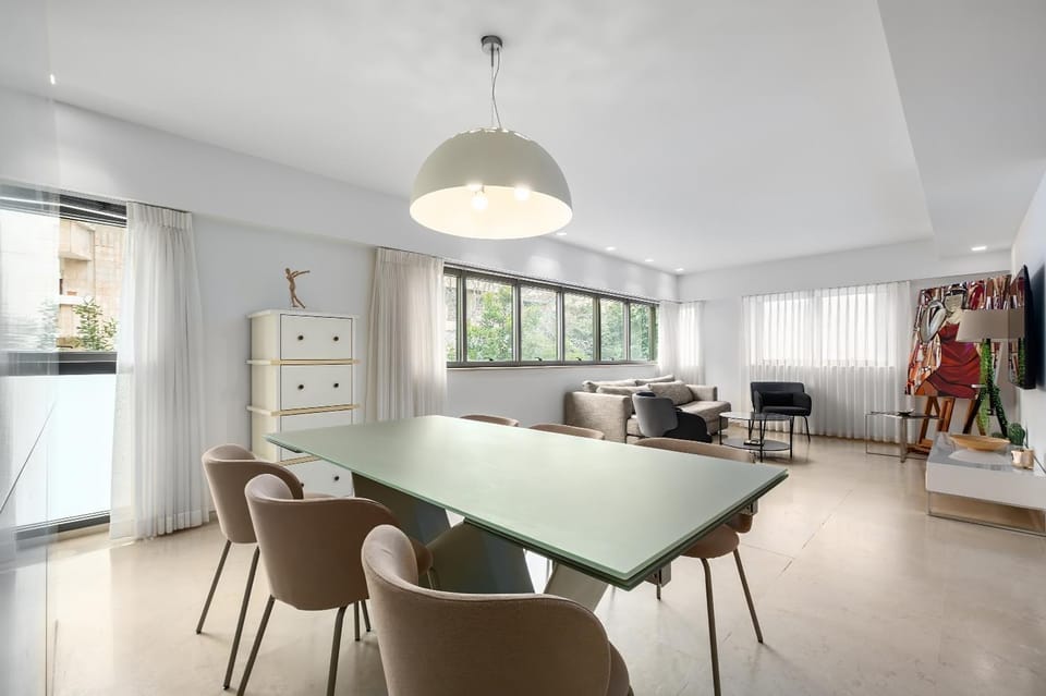 Living room, Dining area