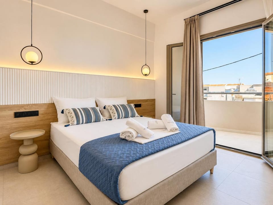 Bed, View (from property/room), Balcony/Terrace, Photo of the whole room, Bedroom, towels