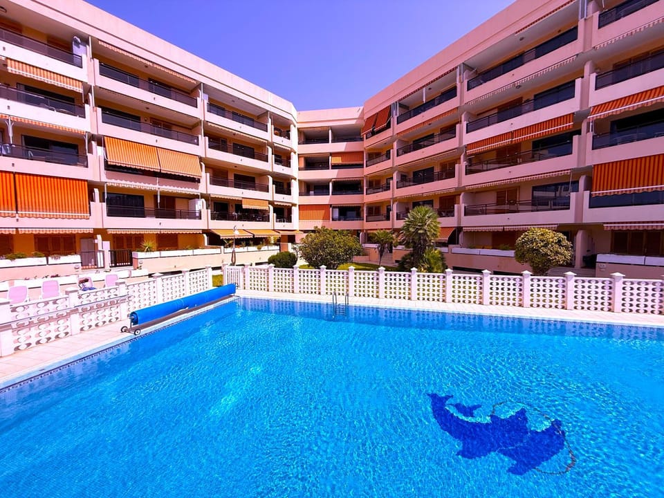 Tropicalidays Los Cristianos Seafront Bucanero Apartment in Los Cristianos