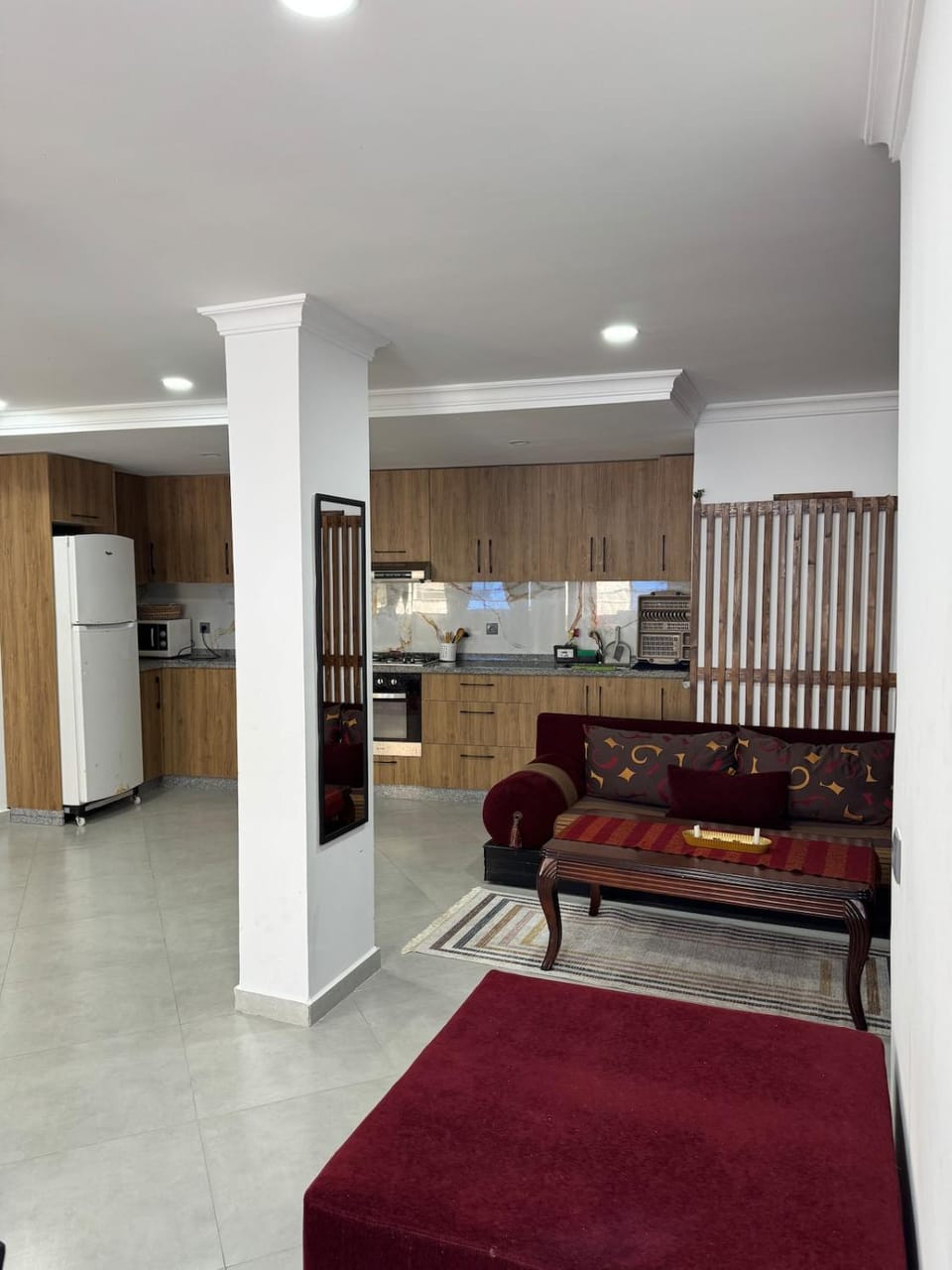 Kitchen or kitchenette, Living room, Seating area, Dining area, oven, stove, toaster