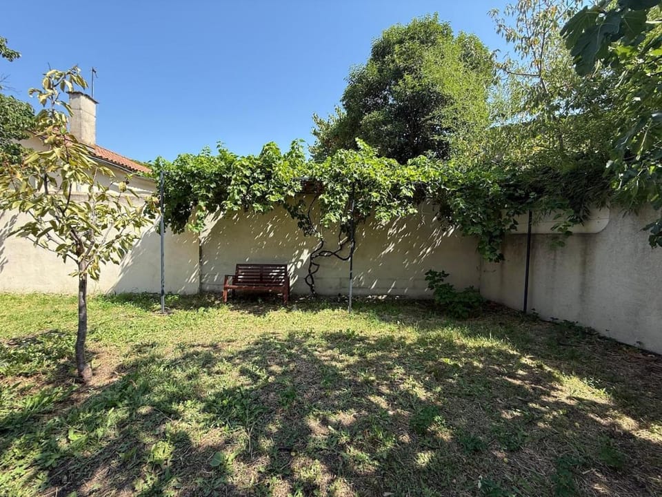 Air-conditioned house with garden, pool & foosball table Villa in Marseille