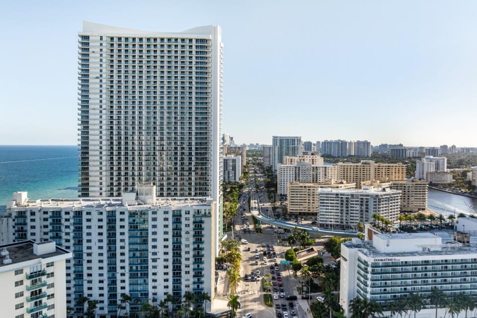 Seaside Penthouse with Pool & Direct Beach Access House in Hollywood Beach