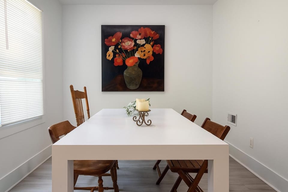 Detroit 4BR Home | Bathtub & Pet Friendly Stay House in Hamtramck